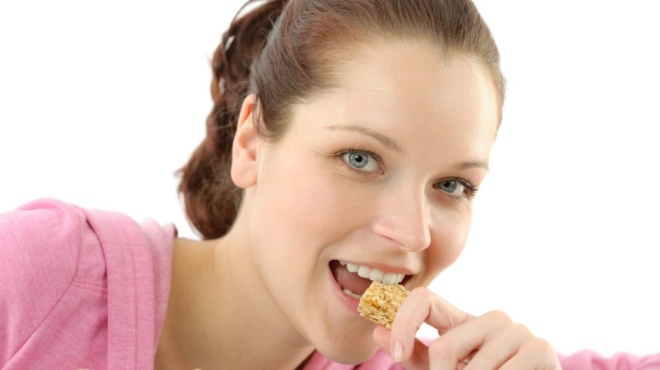 to-monadiko-gluko-poy-richnei-triglykeridia-cholisterini-kai-rythmizei-to-sakchapo-442779