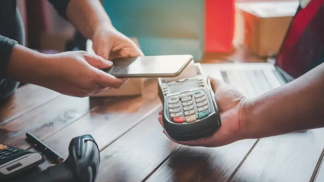 iris-pantoy-apo-simera-ti-allazei-stis-pliromes-435016