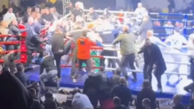 chaos-se-agona-kickboxing-sti-servia-chtypisan-agria-ton-gianni-tsoykala-mesa-sto-ringk-vinteo-442646