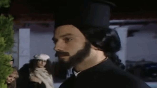 pasignostos-ellinas-ithopoios-egine-monachos-molis-matheytnke-to-onoma-435219