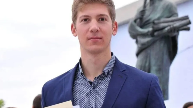 thriler-sti-kriti-molis-matheytnke-gia-ton-33xpovo-giatro-441923