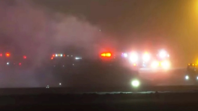 ektakto-tora-aeroskafos-tylichthike-stis-floges-kata-tin-apogeiosi-nekroi-oloi-oi-epivates-449744