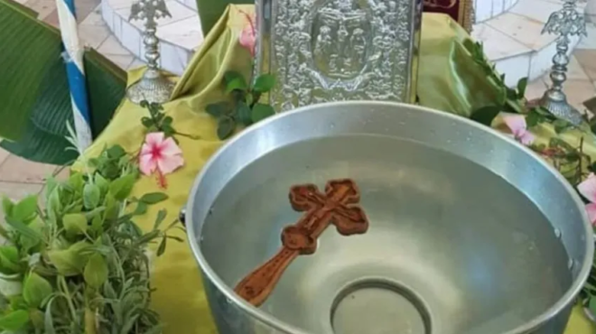 ti-einai-o-megalos-agiasmos-kai-poy-ton-chrisimopoioyme-meta-ta-theofania-kai-gia-olo-ton-chrono-444418