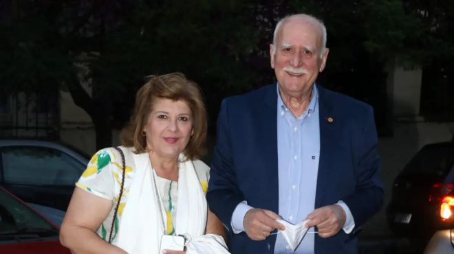 giorgos-papadakis-giati-i-oikogeneia-toy-epelexe-tin-apotefrosi-oli-i-alitheia-444404