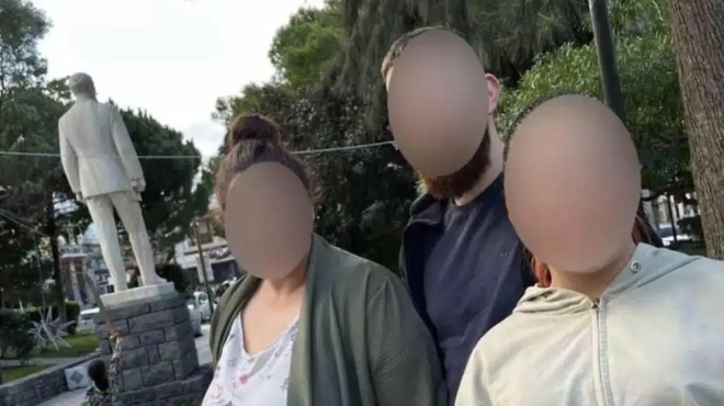 o-pateras-mas-viaze-kai-tis-dyo-moy-adelfes-gi-amp-8217-ayto-ton-katiggeila-amp-8211-me-apeiloyn-amp-8211-sokaristikes-apokalypseis-445466