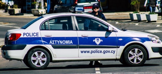 sok-o-enas-vrethike-nekros-kai-o-allos-agnoeitai-amp-8230-445989