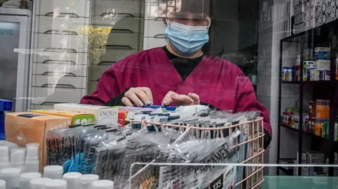 therizei-i-gripi-a-to-proto-symptoma-poy-emfanizoyn-paidia-kai-enilikes-den-toy-dineis-simasia-kai-meta-apo-ligo-kollaei-oloi-oi-oikogeneia-amp-8211-pos-na-tin-katalaveis-446008