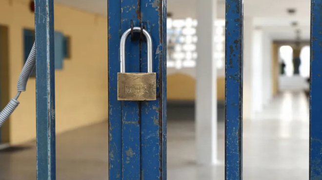 kleista-scholeia-logo-kakokairias-i-anakoinosi-toy-ypoyrgeioy-paideias-446105