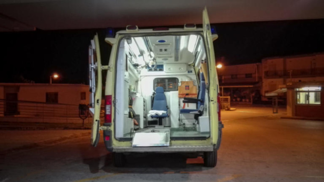 sifnos-andras-vrethike-nekros-sto-spiti-toy-447268