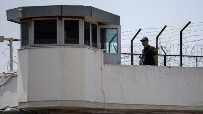 sok-tora-ton-dolofonisan-mesa-stis-fylakes-korydalloy-amp-8211-molis-matheytike-poios-einai-amp-8230-448060