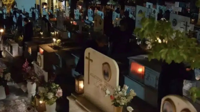 mayro-diimero-se-pasignosto-elliniko-nisi-amp-8211-11-aifnidioi-thanatoi-se-48-ores-444083