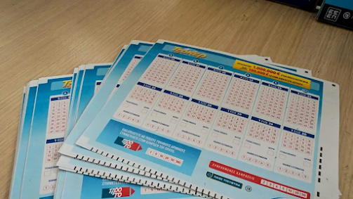 klirosi-tzoker-aytoi-einai-oi-tycheroi-arithmoi-gia-ta-15-ekat-eyro-amp-8211-dyo-ypertycheroi-449517