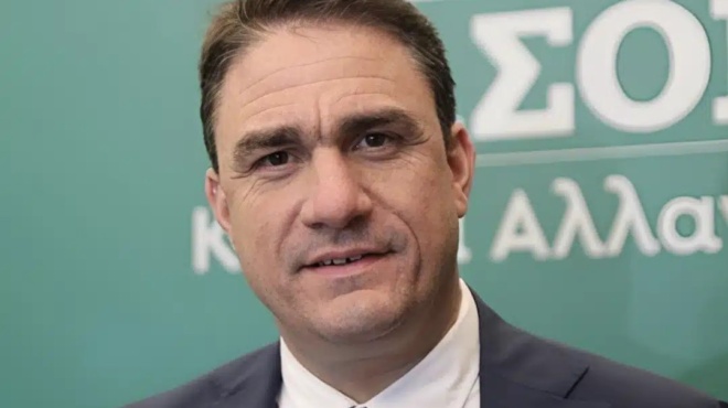 tsoykalas-mono-to-pasok-mporei-na-nikisei-ti-nd-echei-meiosi-15-monadon-445891