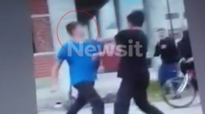 itan-apomakros-apo-oloys-epaize-mono-vinteopaichnidia-leei-o-pateras-toy-15chronoy-poy-aytoktonise-video-445412