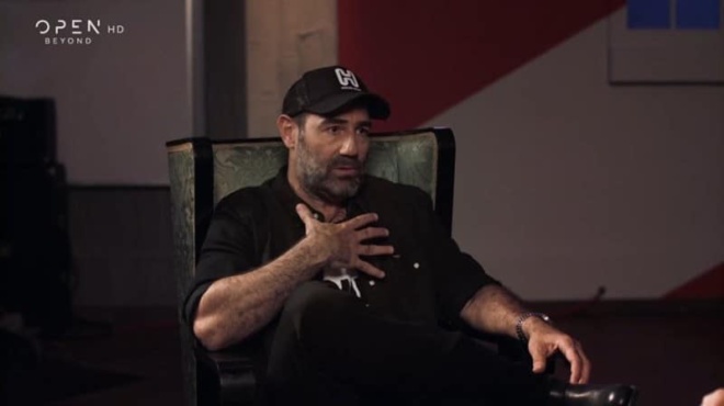 epistimi-mponoy-ayti-einai-i-kata-20-chronia-mikroteri-gynaika-toy-antoni-kanaki-tin-krata-san-eptasfragisto-mystiko-447801