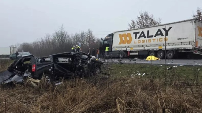 ochi-dek-kleidose-to-timoni-poy-lene-oloi-ayta-einai-ta-4-senaria-toy-trochaioy-dystychimatos-ton-opadon-toy-paok-sti-roymania-450167