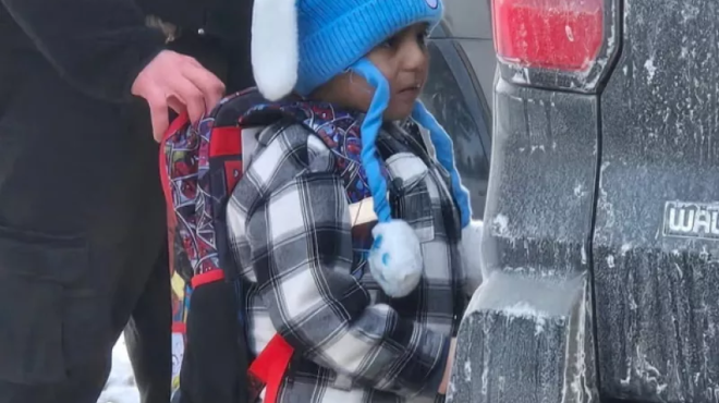 ektakto-synelavan-5chrono-agoraki-kathos-gyrize-spiti-toy-448467