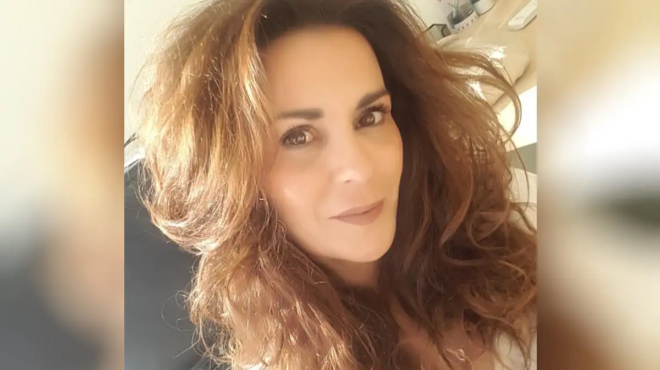 sygkinei-o-tragikos-pateras-tis-56chronis-kathigitrias-sti-glyfada-tha-tin-ntyso-nyfi-kai-tha-tin-pame-sti-ritsona-448948