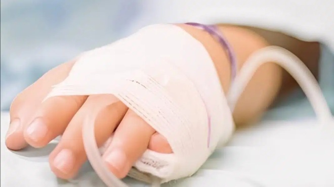 gripi-me-ayta-ta-symptomata-eftase-i-6chroni-kai-diasolinothike-sti-meth-oloi-xegelastikan-etroge-kai-448959