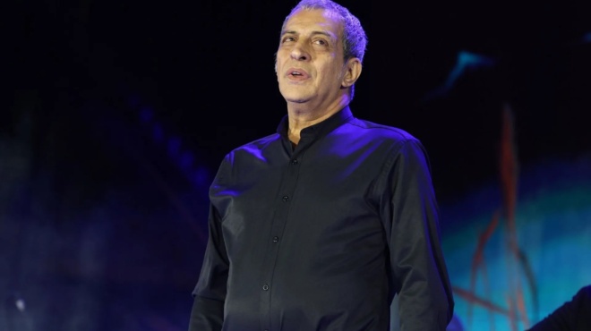 oyte-65-oyte-70-tha-pathete-sok-o-themis-adamantidis-eipe-gia-1i-fora-tin-pragmatiki-ilikia-toy-kai-meiname-me-to-stoma-anoichto-446624