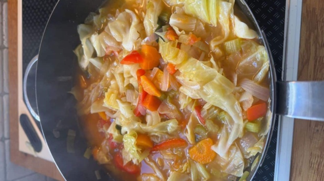 ti-systnnoyn-oi-kaluteroi-diaitologoi-h-nostimi-soupa-gia-na-chaseis-eggynmena-5-kila-se-7-meres-444291