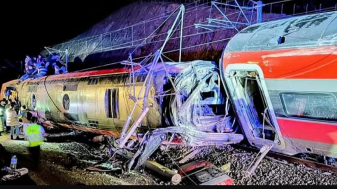 ektakto-tora-ektrochiasmos-trenon-me-anafores-gia-vekroys-kai-traymaties-vinteo-447701