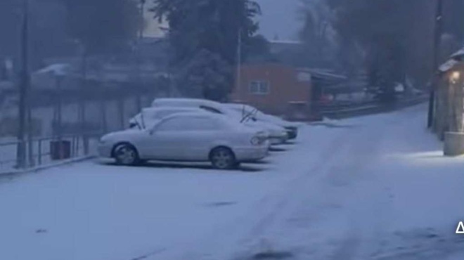 tora-chionizei-stin-thessaloniki-trelamenoi-oi-katoikoi-gemizoyn-foto-ta-social-amp-8211-oi-perioches-poy-ntythikan-sta-leyka-448189