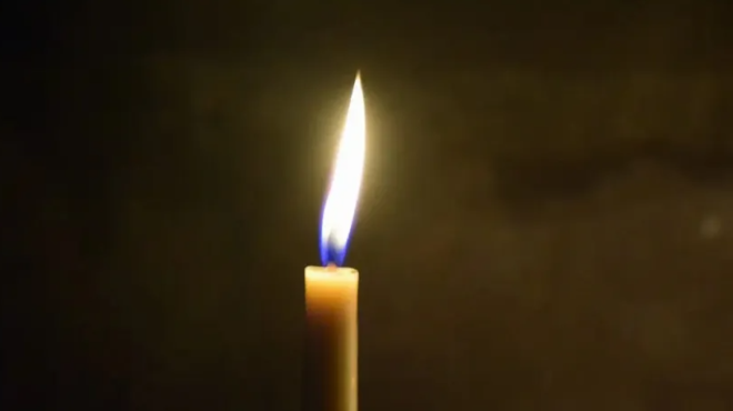 thrinos-ston-kallitechniko-kosmo-pethave-o-giagkos-drakos-445144