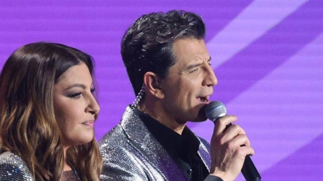 telos-o-akylas-to-apokalypse-o-royvas-amp-8211-dystychos-amp-8230-457092