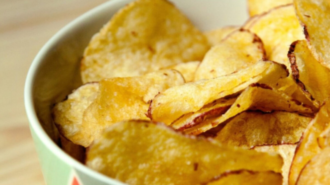 synagermos-gia-gnosta-patatakia-poy-einai-poly-epikindyna-gia-tin-ygeia-fotografia-457105