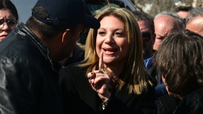 ektakto-ti-kataggelei-i-maria-karystianoy-amp-8211-ti-synevi-me-pano-roytsi-sto-syntagma-457898