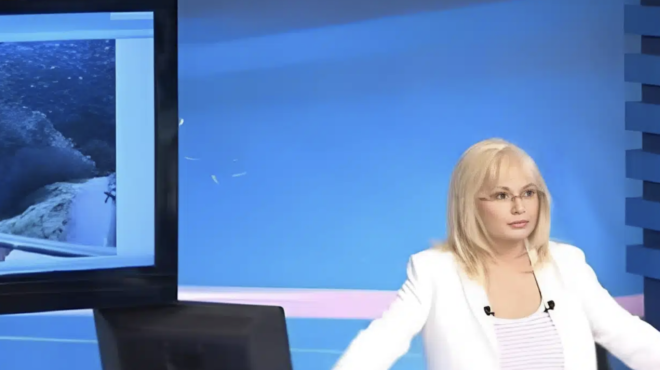 isovia-choris-elafryntika-o-dikigoros-poy-epaize-theatro-sti-nikoloyli-itan-telika-o-stygnos-dolofonos-453297