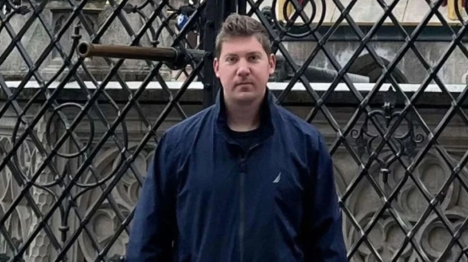 molis-matheytike-gia-ton-agnooymeno-giatro-sokaristiki-martyria-filoy-toy-me-nees-plirofories-452658