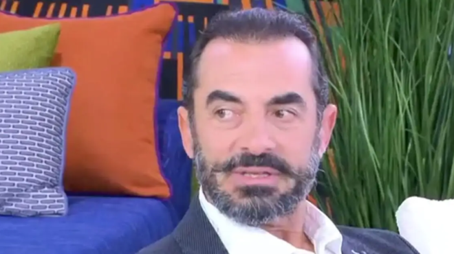 alekos-syssovitis-gia-ton-patera-toy-ayto-ton-esteile-ston-tafo-me-chastoykise-kai-evale-ta-klamata-456615