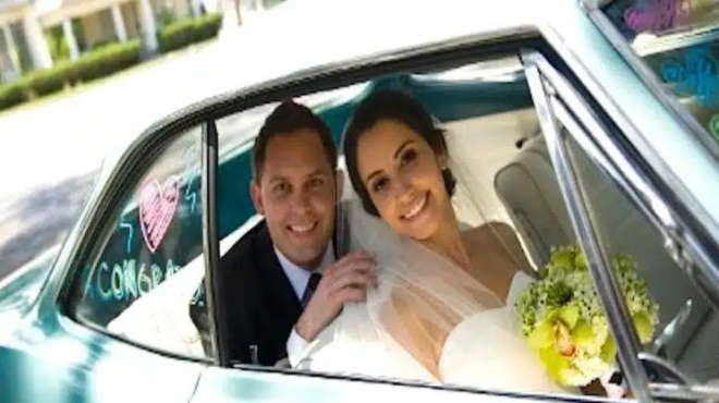 i-nyfi-tis-fotografias-pethane-apo-karkino-2-chronia-meta-xanavlepoyn-tin-eikona-kai-pathainoyn-sok-456743