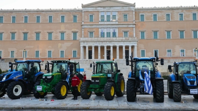 epestrepsan-oi-agrotes-poioi-dromoi-tha-einai-kleistoi-simera-454073