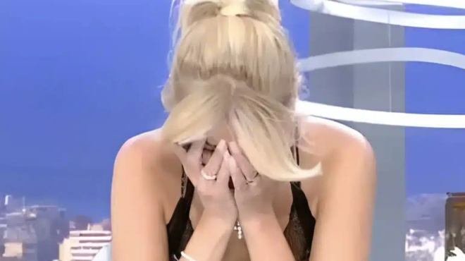 oloi-miloyn-gia-ti-faii-skorda-sokaroyn-oi-fotografies-apo-tin-proti-tis-tileoptiki-emfanisi-amp-8211-alli-myti-alla-cheili-kai-malli-amp-8220-karpolachano-amp-8221-454133