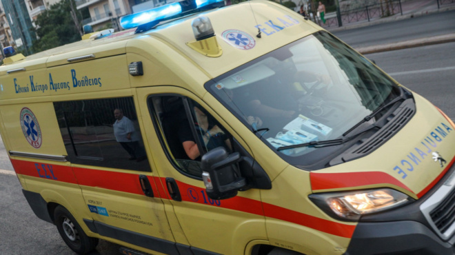 sok-nekros-mesa-sti-mesi-toy-dromoy-sto-pagkrati-amp-8211-odigoyse-patini-epathe-anakopi-epese-chtypise-to-kefali-kai-pethane-454213