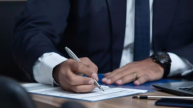 klironomia-choris-diathiki-poios-echei-dikaioma-stin-perioysia-toy-thanontos-pote-to-dimosio-ta-pairnei-ola-451777