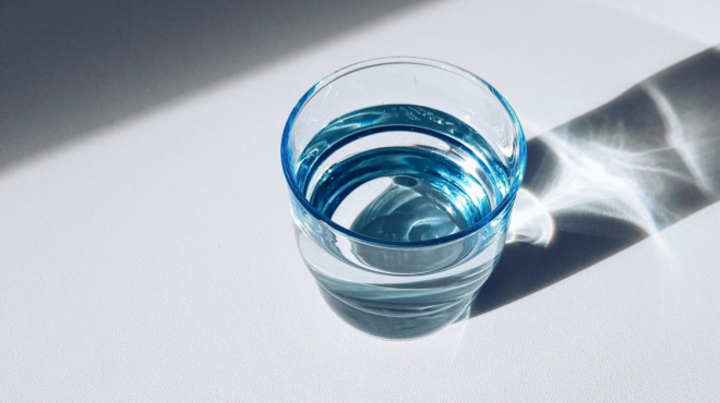 pente-lathi-poy-kanoyme-otan-pinoyme-nero-454890