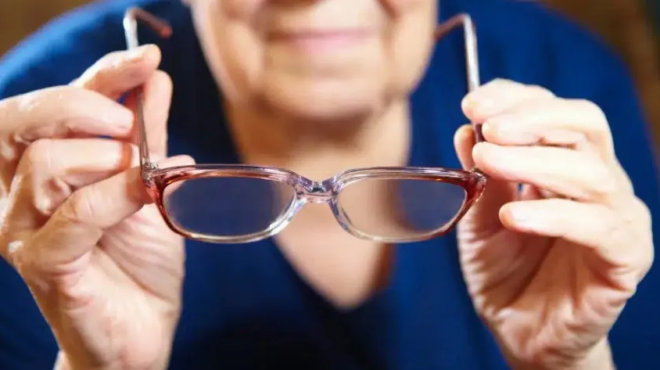 gyalia-apo-ton-eopyy-pirate-ta-100-eyro-poy-dikaioyste-455454