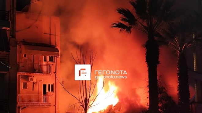 ektakto-tora-terastia-fotia-me-ekrixeis-sti-chora-mas-12-pyrosvestes-den-452985