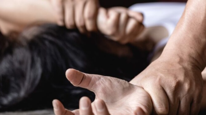 xespa-i-mitera-tis-25chronis-amea-stin-kypseli-an-den-vgei-i-fotografia-toy-dimosia-tha-paro-to-nomo-sta-cheria-moy-tha-toys-fao-zontanoys-456993