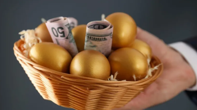 erchetai-to-ektakto-paschalino-epidoma-ton-250-eyro-oi-dikaioychoi-455719