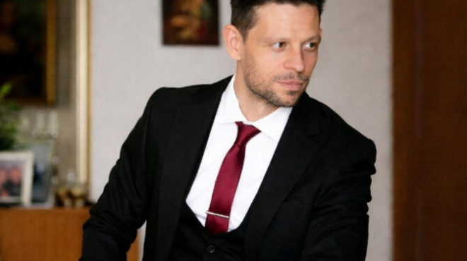 efyge-ena-fovero-paidi-thrinos-gia-ton-43chrono-astynomiko-453474