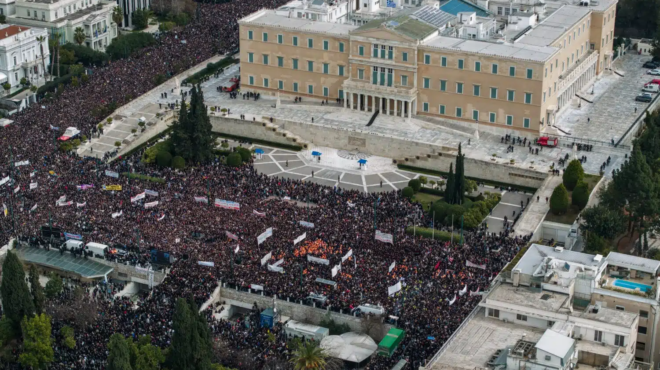 tempi-syllalitiria-se-oli-ti-chora-gia-tin-epeteio-tis-tragodias-se-epifylaki-5-000-astynomikoi-stin-athina-pos-tha-kinithoyn-ta-mesa-457800