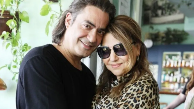 ekeini-63-kai-aytos-i-diafora-ilikias-tis-kaitis-garmpi-me-ton-dionysi-schoina-eipa-ayti-ti-gynaika-tha-tin-pantreyto-454670