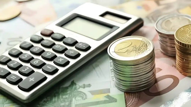 mpainoyn-lefta-se-93-900-afm-des-an-eisai-stoys-tycheroys-tis-evdomadas-452831