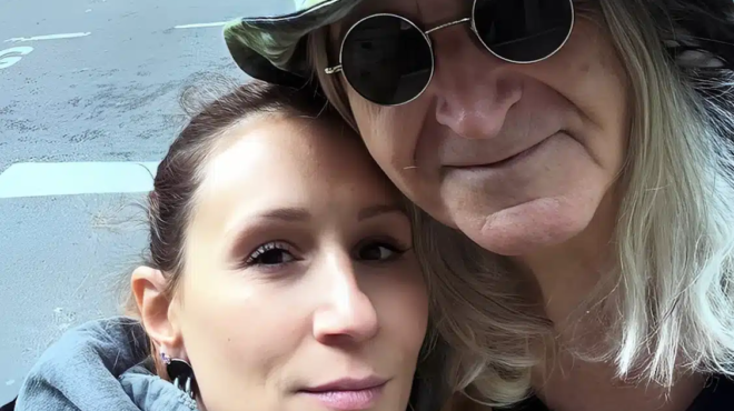 koyklaki-to-kapvelaki-tha-trelatho-o-gios-ferentinoy-karvela-tha-mporoyse-na-einai-kai-montelo-457167