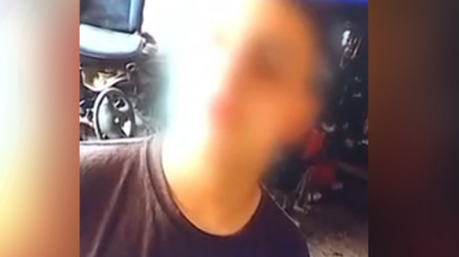 sygklonistikes-martyries-den-ezise-paidiki-ilikia-xylo-apo-oli-tin-oikogeneia-o-anilikos-feretai-na-xespase-se-klamata-otan-katalave-ti-egine-video-457953